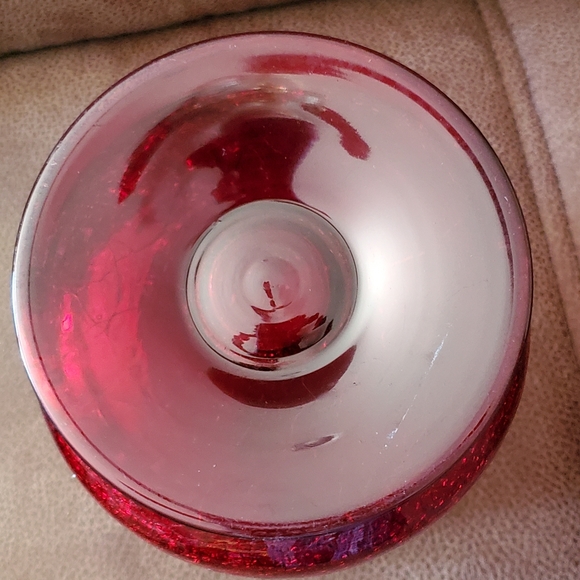 Candlelight crackled hurricane candle holder red 7.5 inches tall, 5 inch - Picture 4 of 10